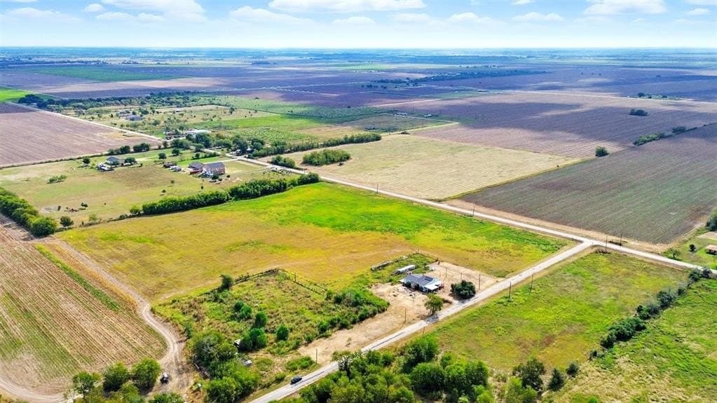 1.07 acres in Fort Bend County gallery image 3