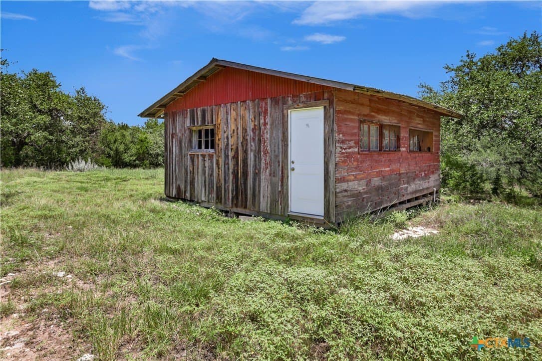 11.55 acres in Hays County - photo 6
