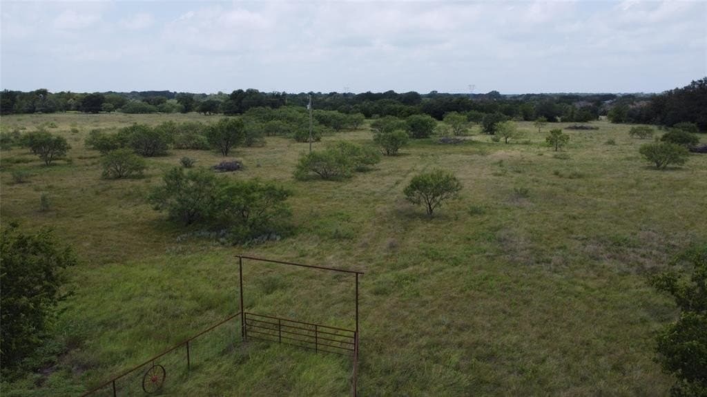 10.5 acres in Erath County gallery image 4