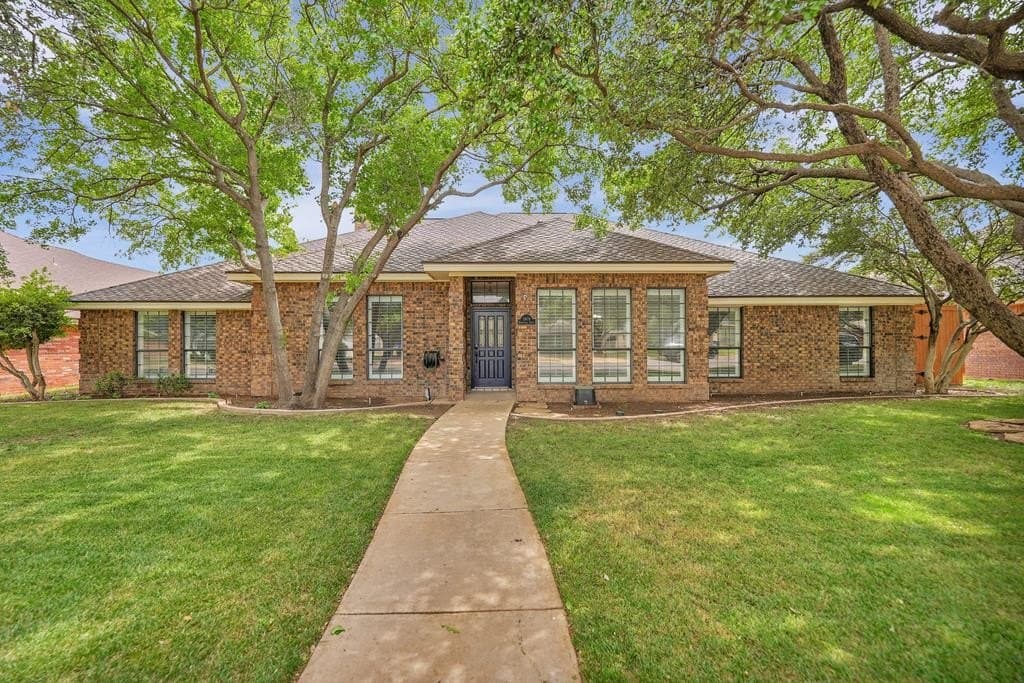 2,841 acres in Midland County