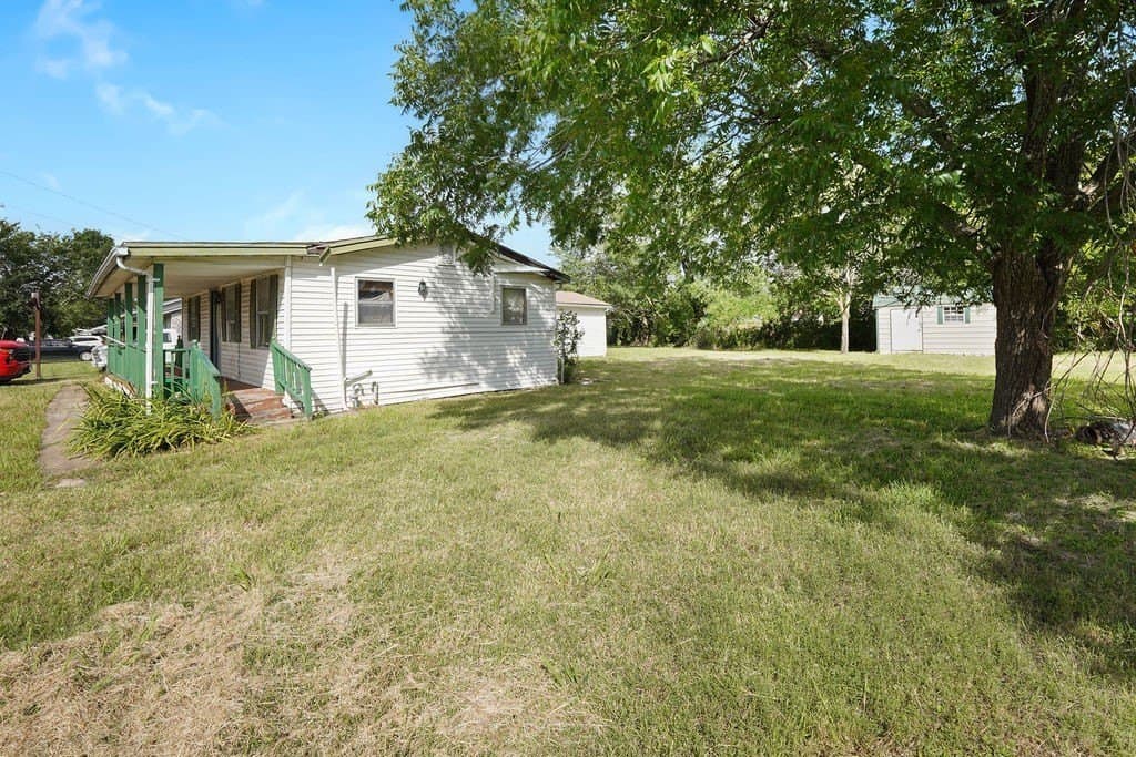 0.32 acres in Kaufman County - photo 8