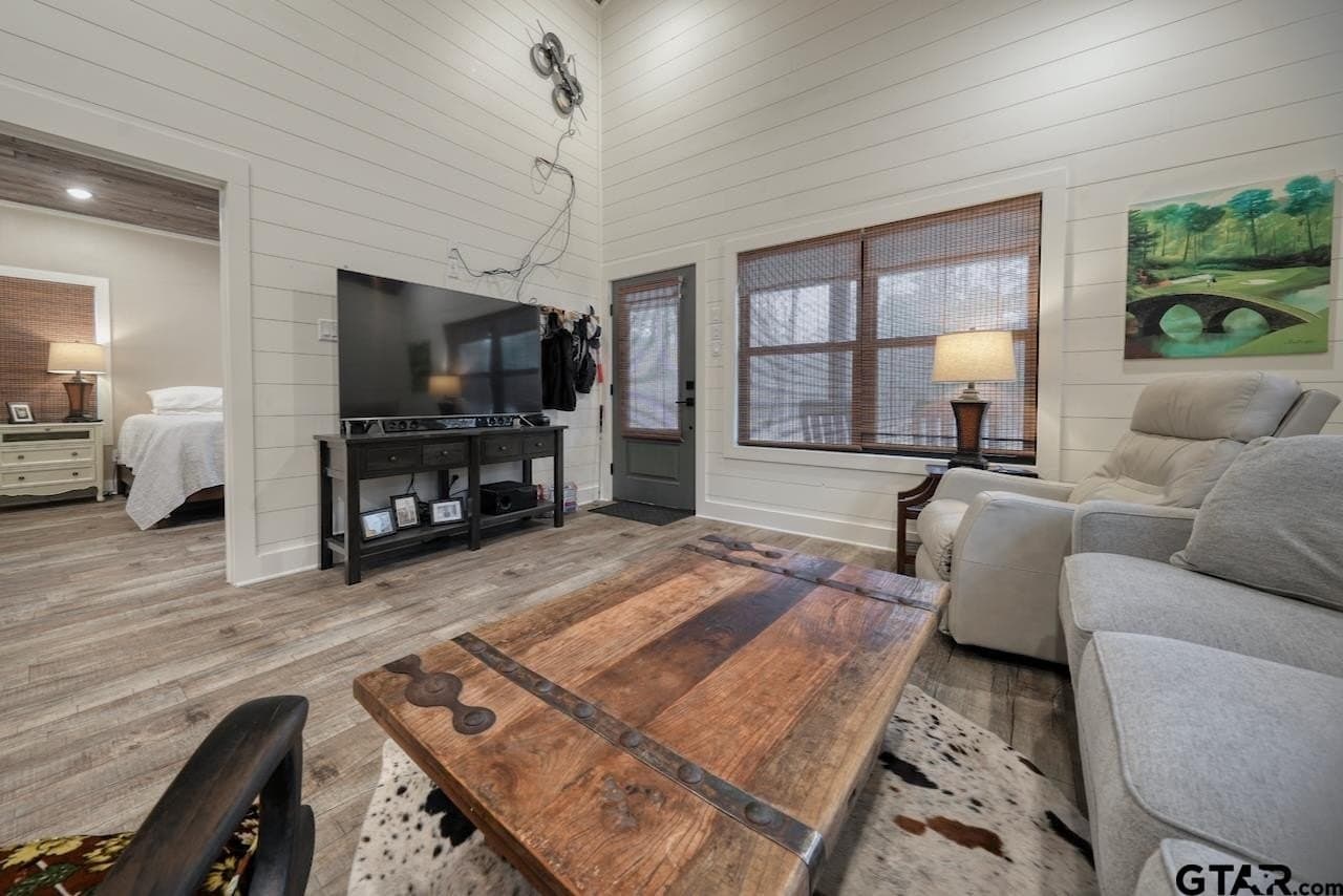 18.24 acres in Smith County gallery image 3