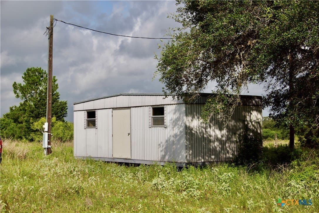 36.95 acres in Goliad County - photo 25