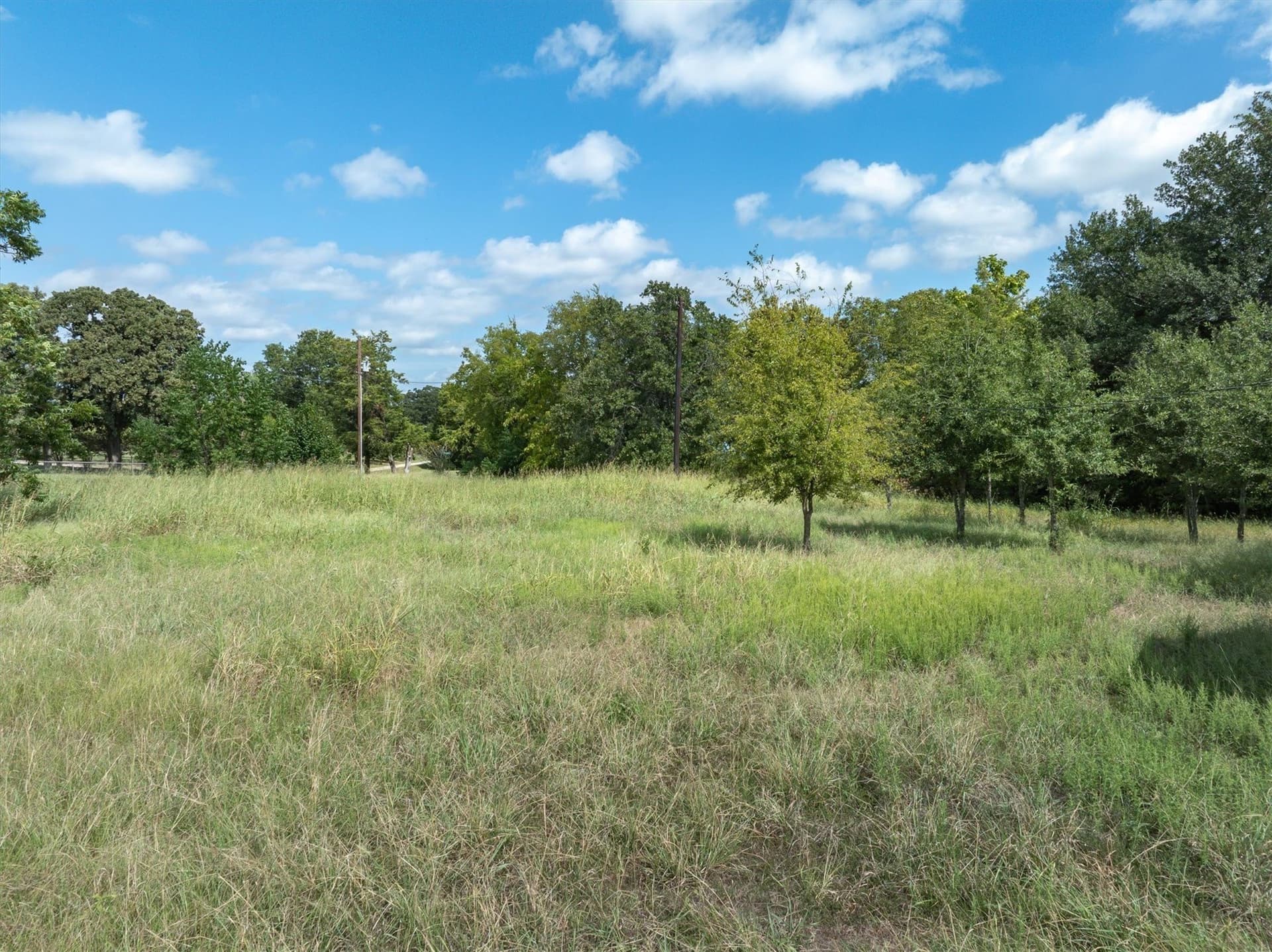 0.68 acres in Hunt County - photo 16
