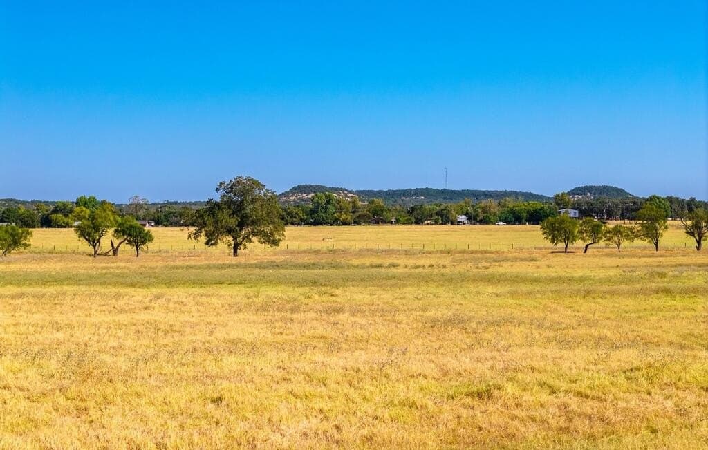 99.79 acres in Gillespie County - photo 9
