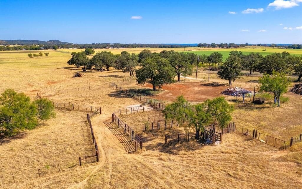 99.79 acres in Gillespie County - photo 5