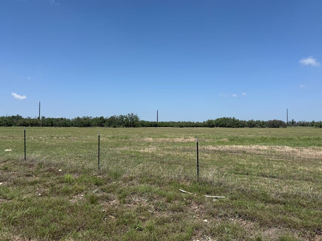10.96 acres in Gillespie County - photo 12