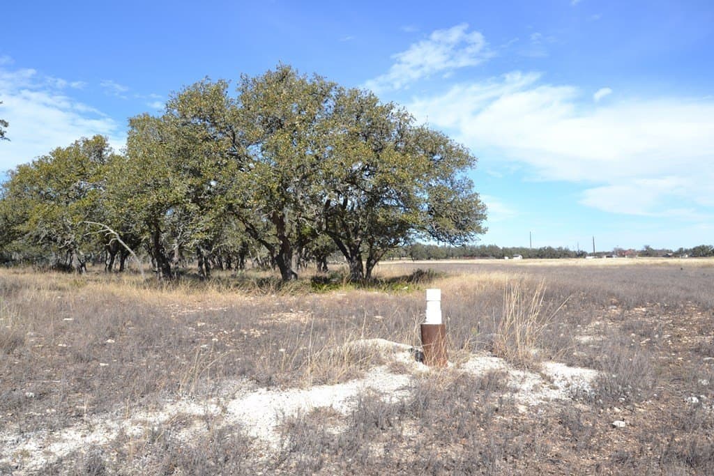 10.96 acres in Gillespie County - photo 7