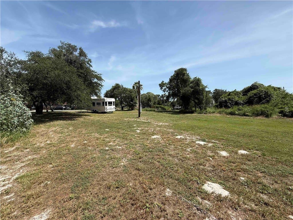 0.32 acres in San Patricio County - photo 7