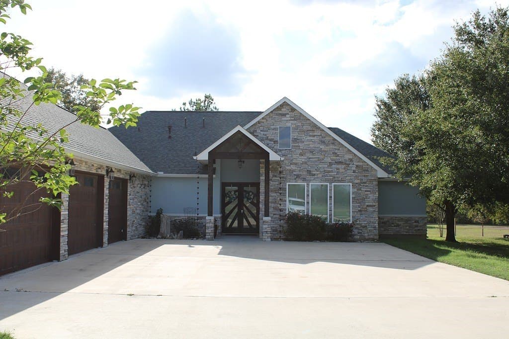 25.9 acres in Waller County