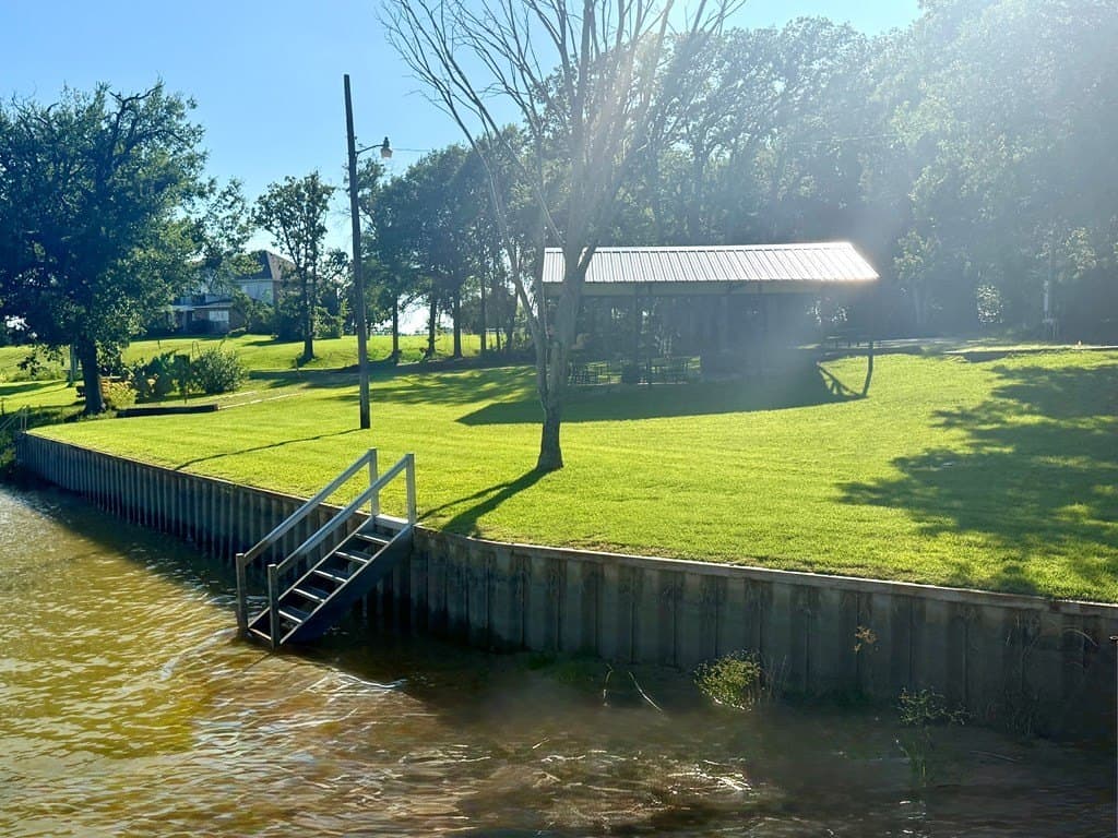 0.22 acres in Henderson County - photo 8