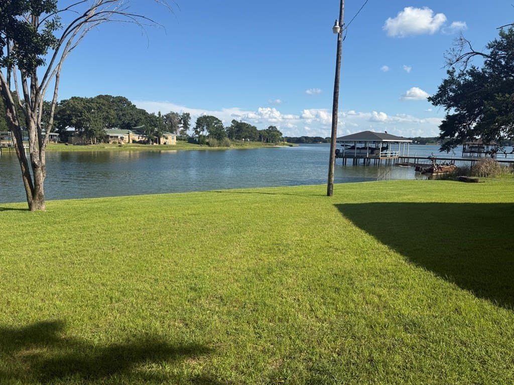 0.22 acres in Henderson County gallery image 4