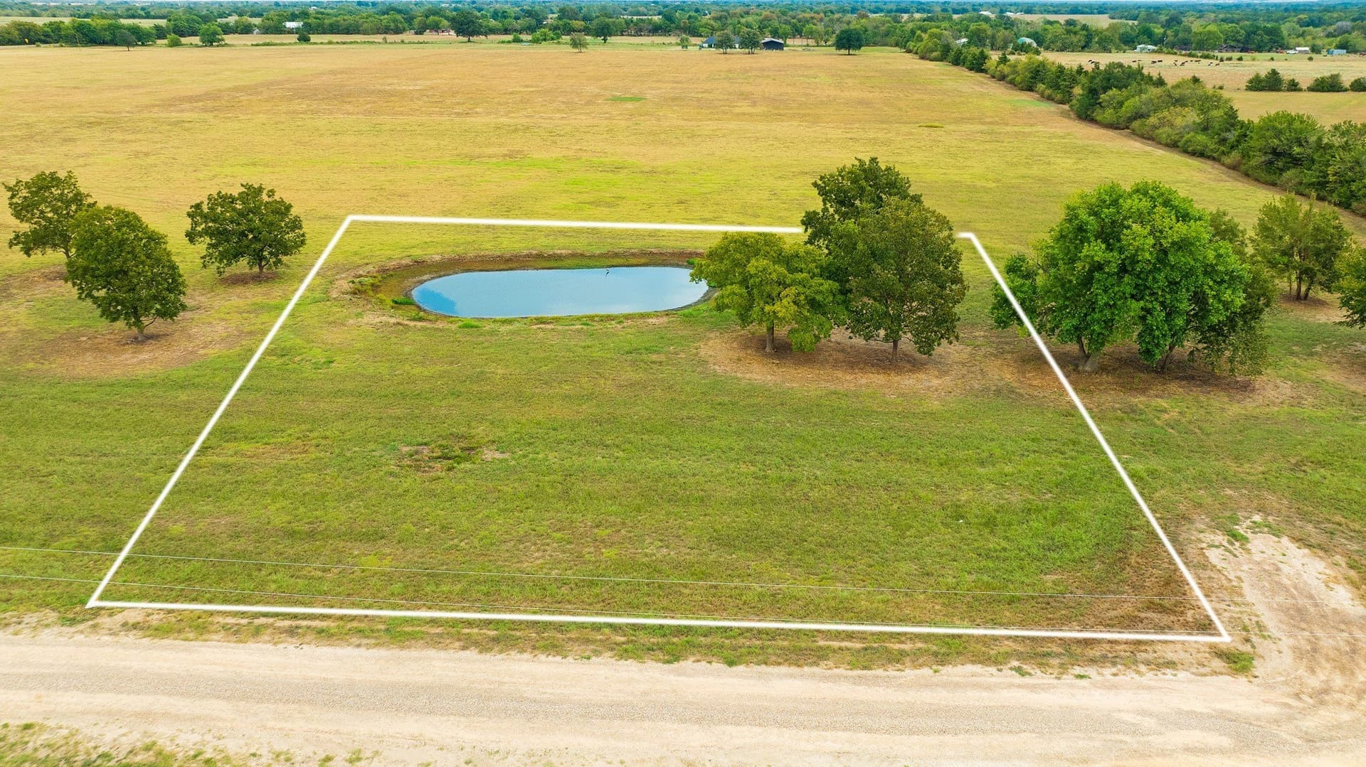 1 acres in Lamar County