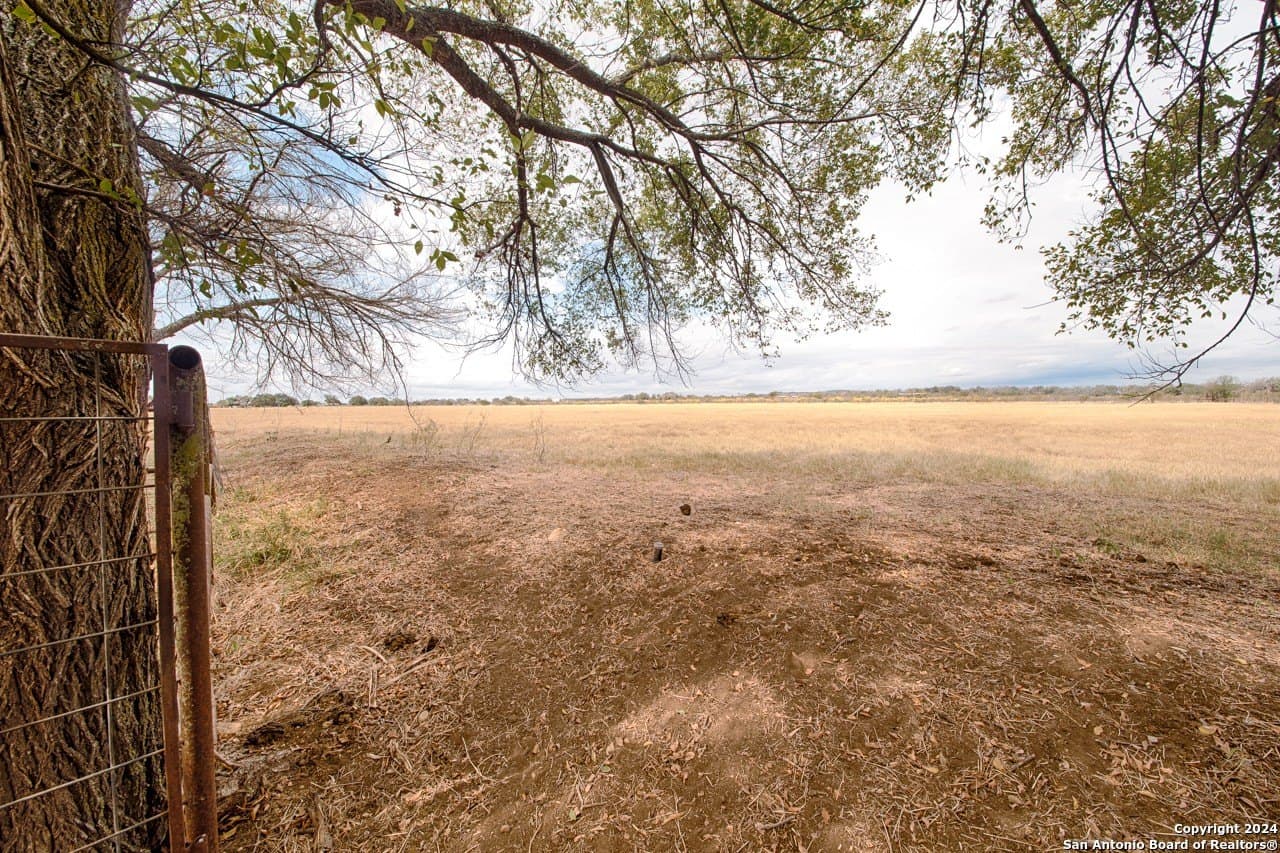 10.5 acres in Kerr County - photo 14