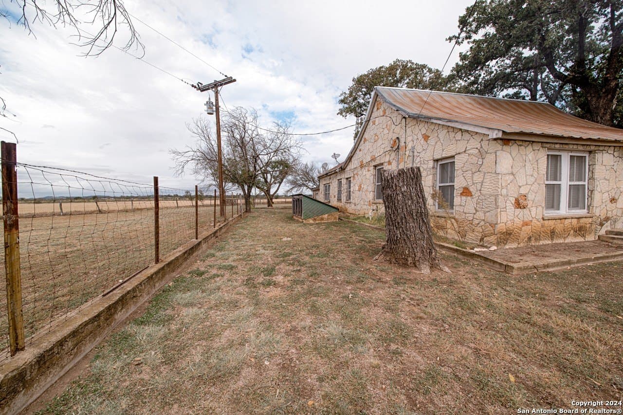 10.5 acres in Kerr County featured view