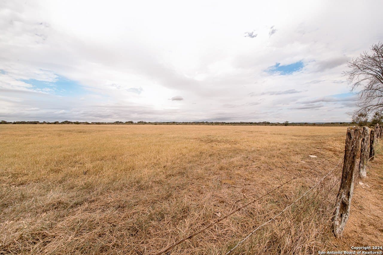 10.5 acres in Kerr County - photo 10