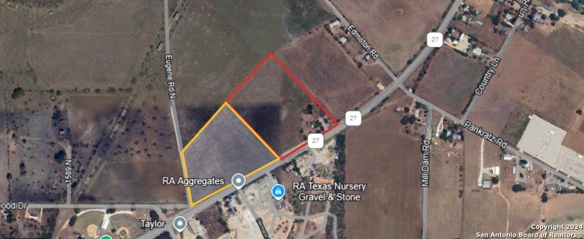 10.5 acres in Kerr County - photo 9