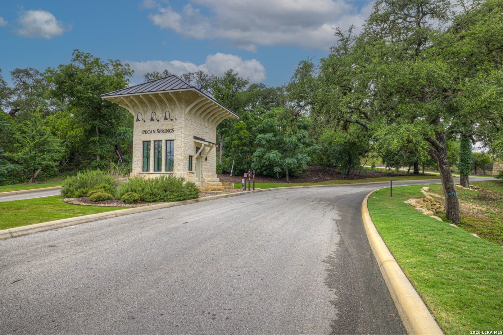 0.99 acres in Bexar County gallery image 3