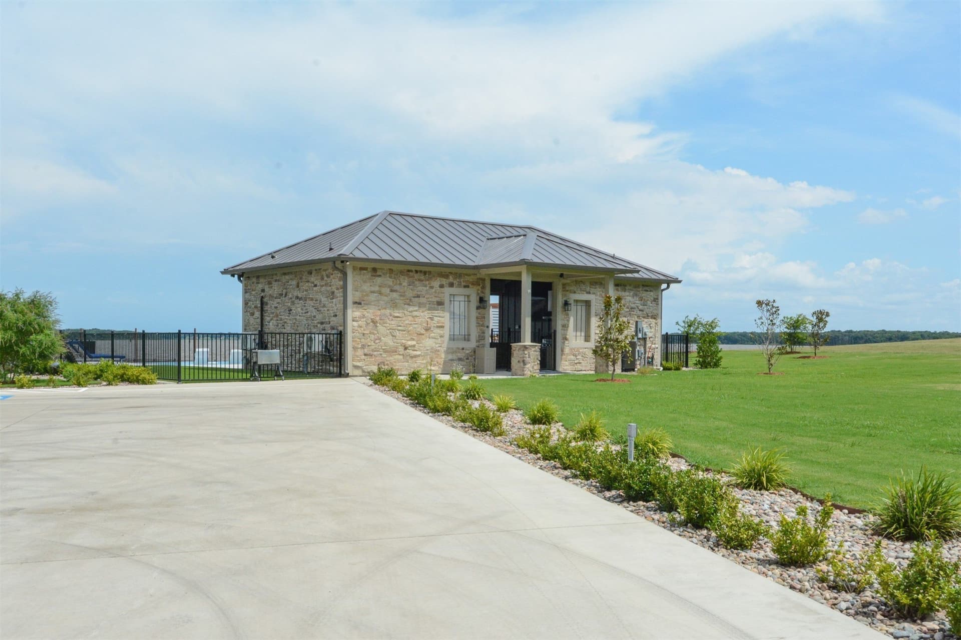 0.45 acres in Kaufman County - photo 18