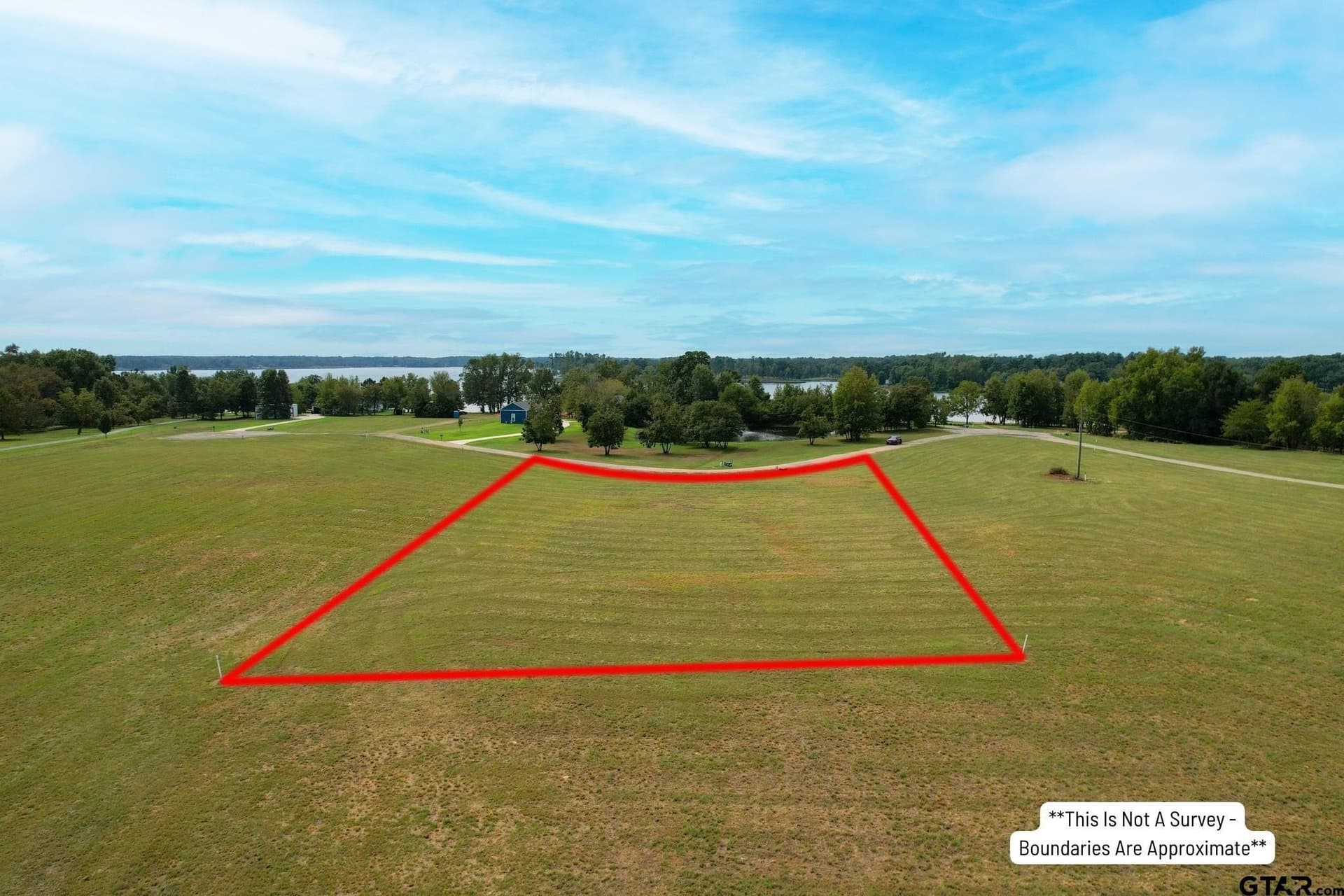 1 acres in Titus County gallery image 3