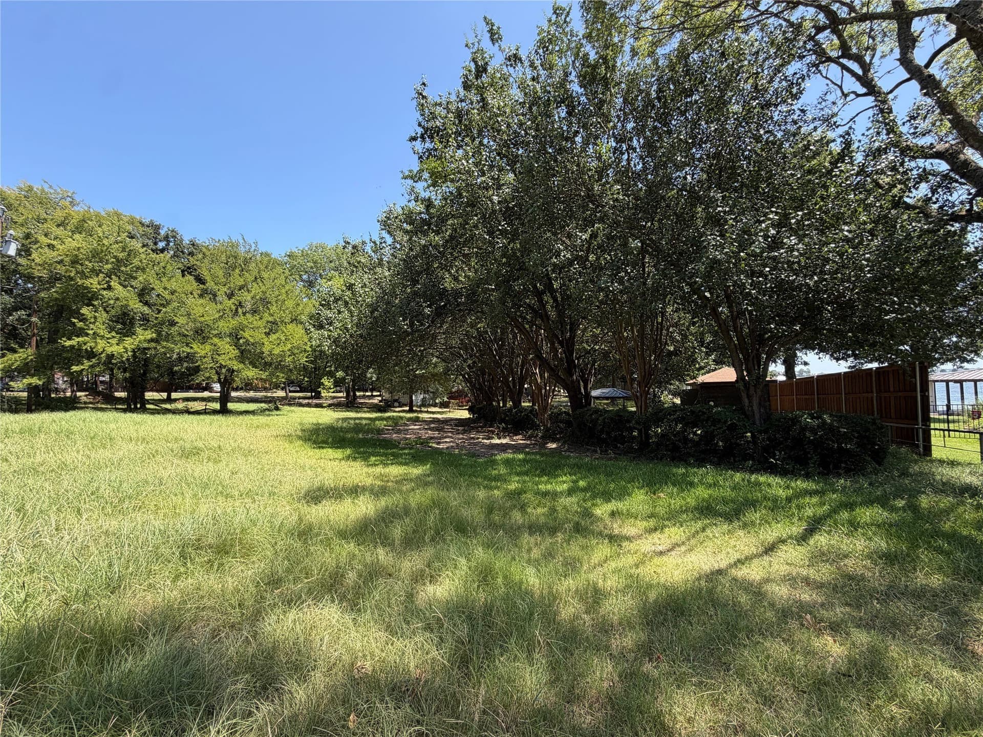0.82 acres in Henderson County - photo 30