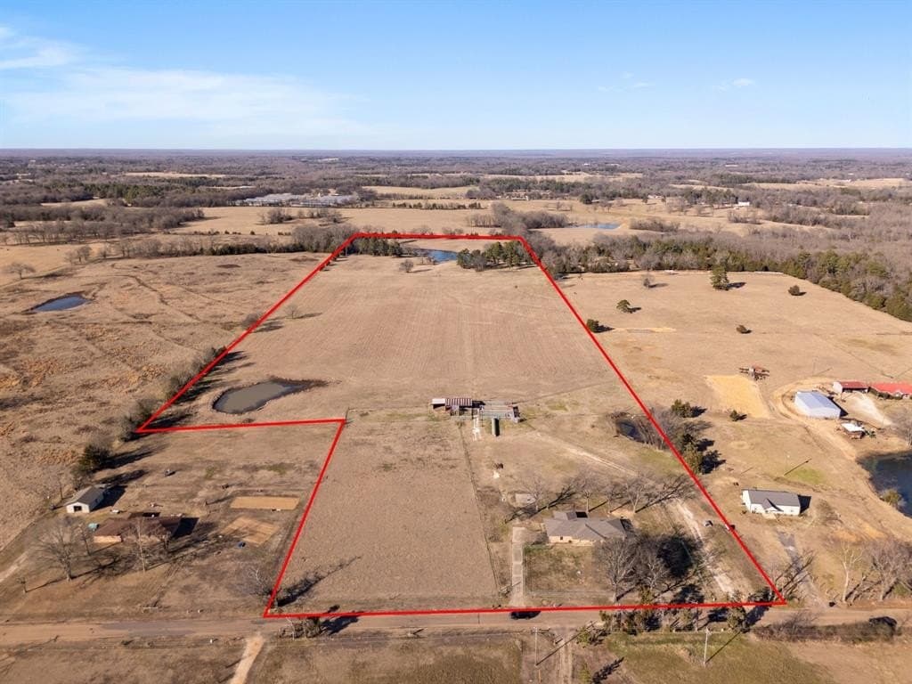 40 acres in Titus County