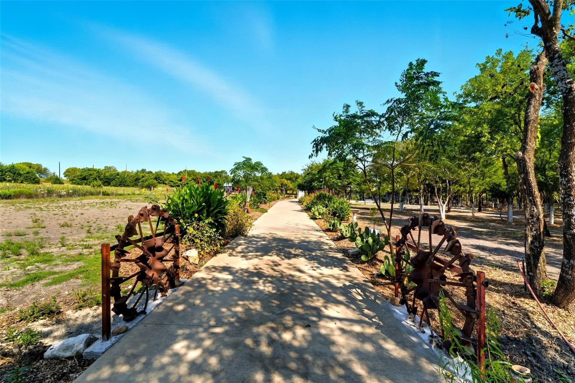 10.24 acres in Ellis County gallery image 3