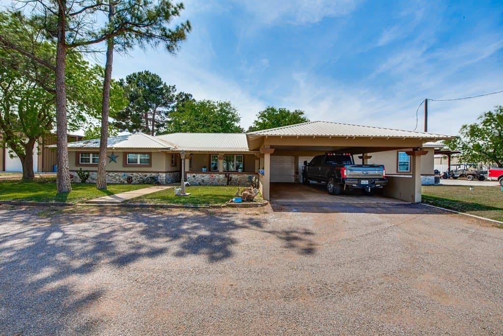 10.18 acres in Andrews County gallery image 2