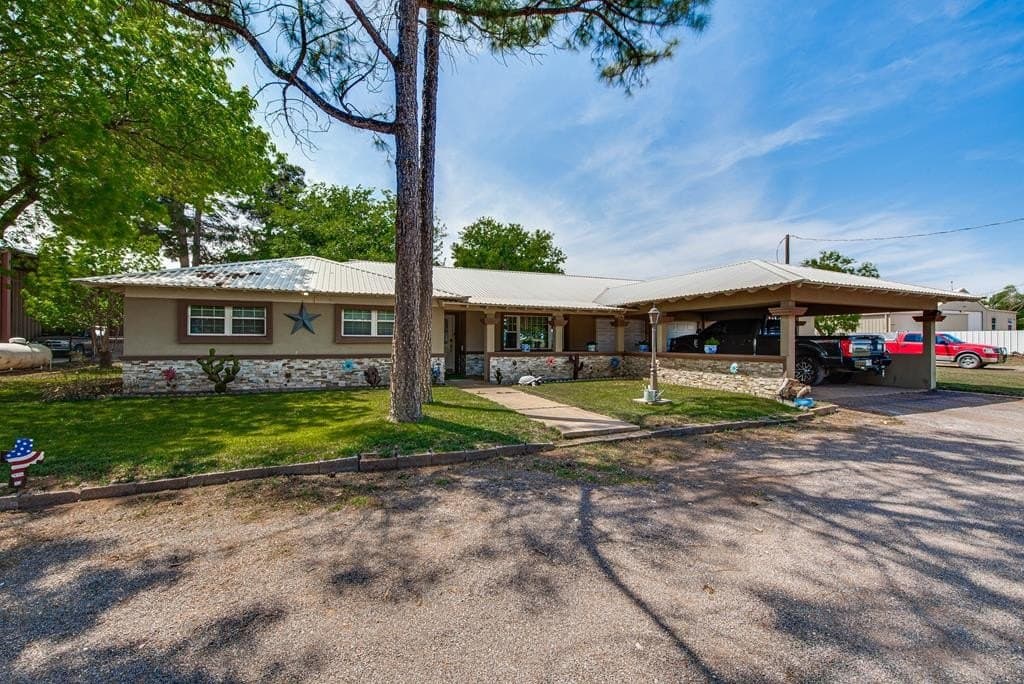 10.18 acres in Andrews County