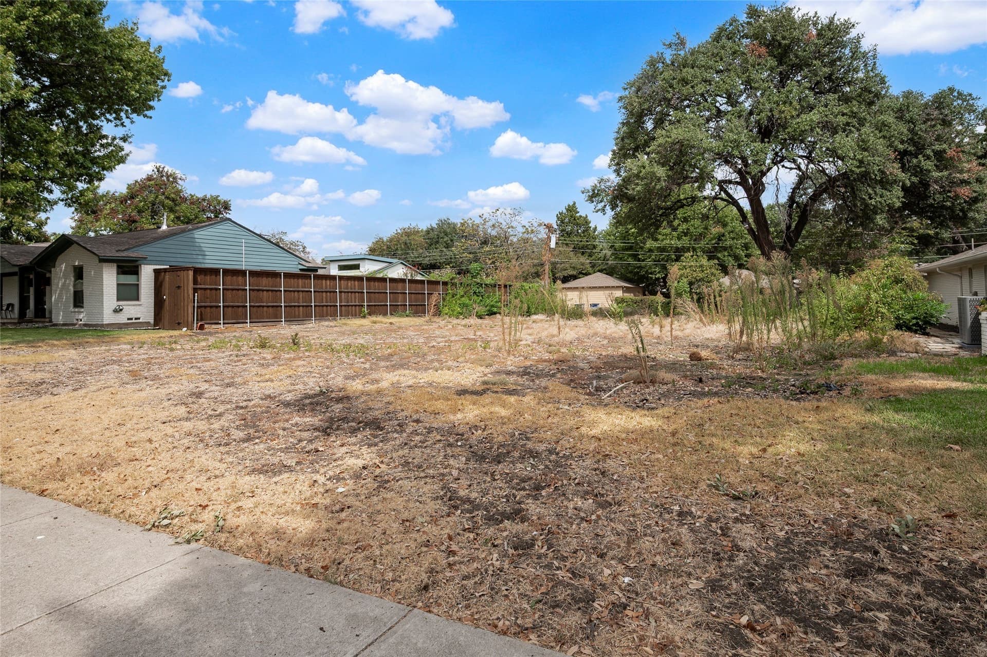 0.24 acres in Dallas County - photo 4