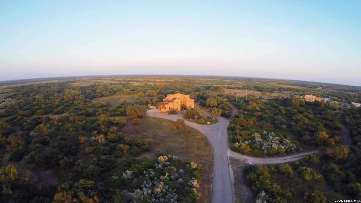 14.74 acres in Uvalde County
