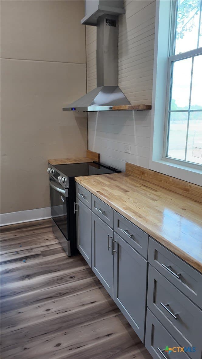 11 acres in Lavaca County gallery image 3