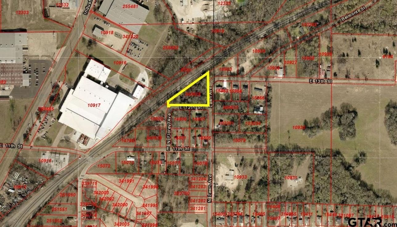 1.26 acres in Titus County