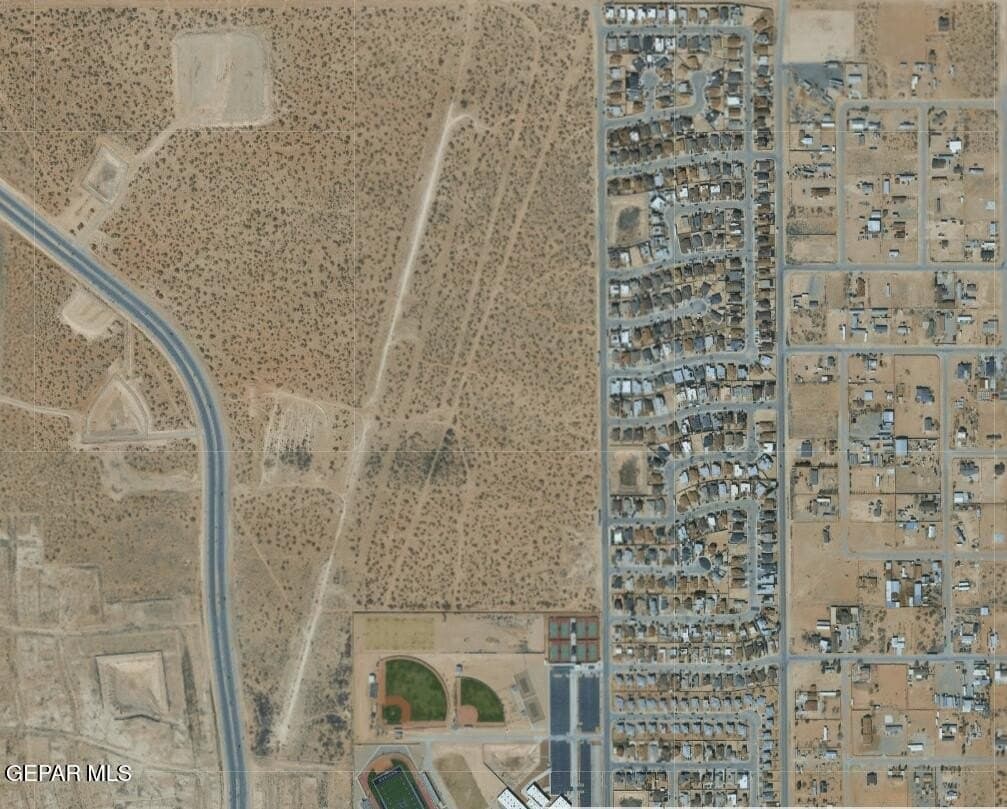 5 acres in El Paso County gallery image 4