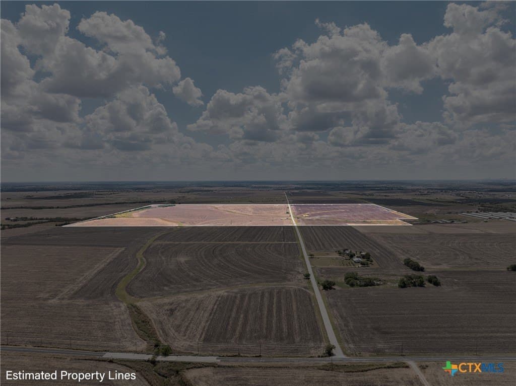 240 acres in Travis County gallery image 2