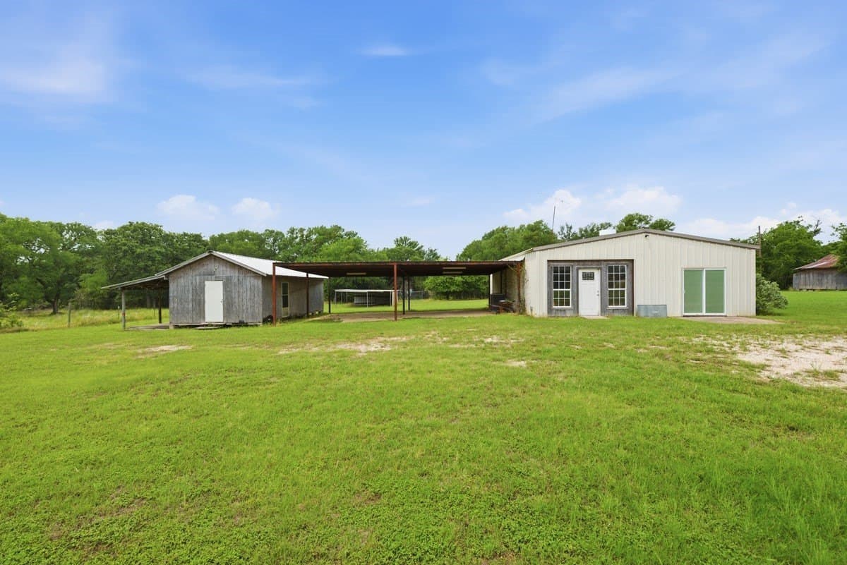 10 acres in Bosque County - photo 3