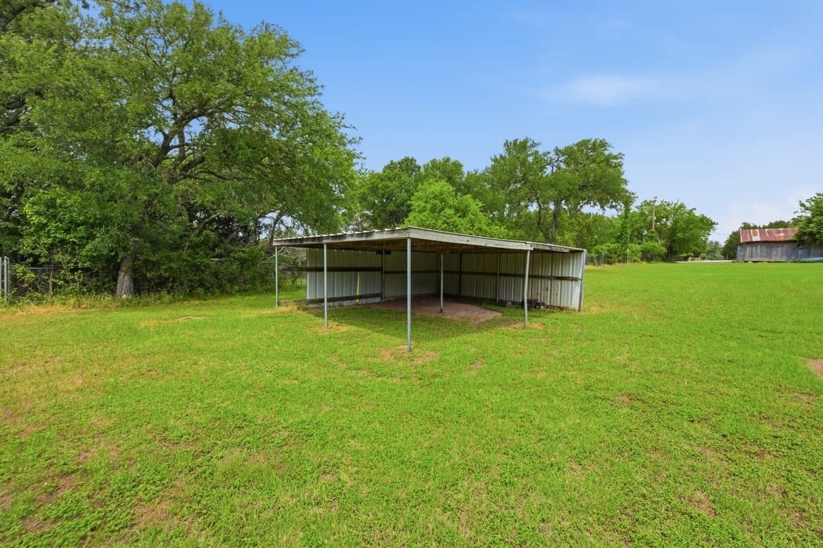 10 acres in Bosque County - photo 24