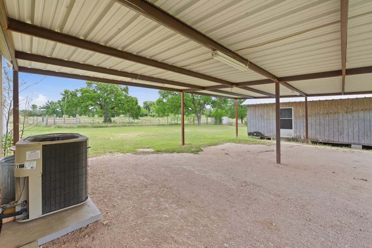 10 acres in Bosque County - photo 21