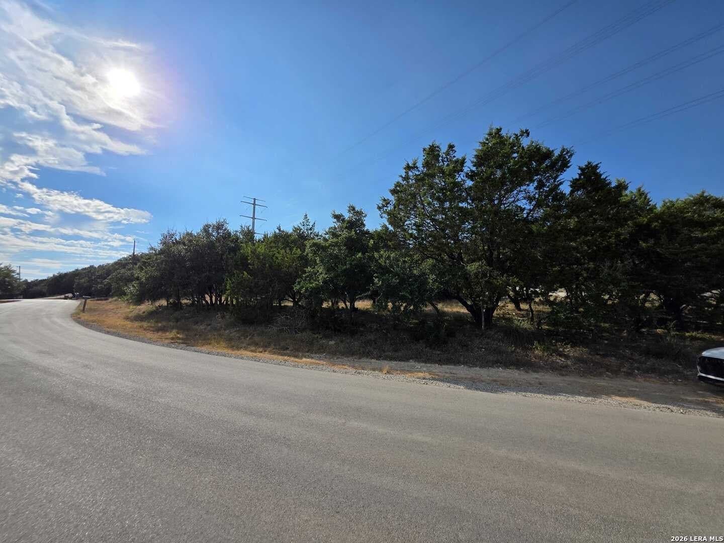 0.88 acres in Comal County - photo 2