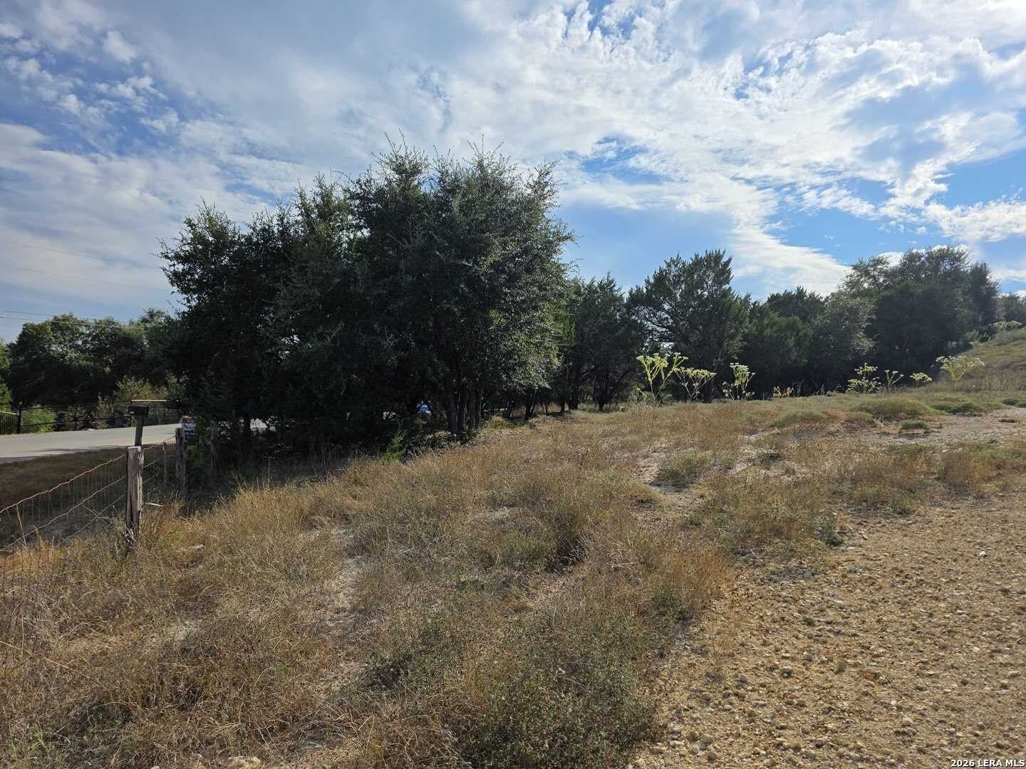 0.88 acres in Comal County - photo 3