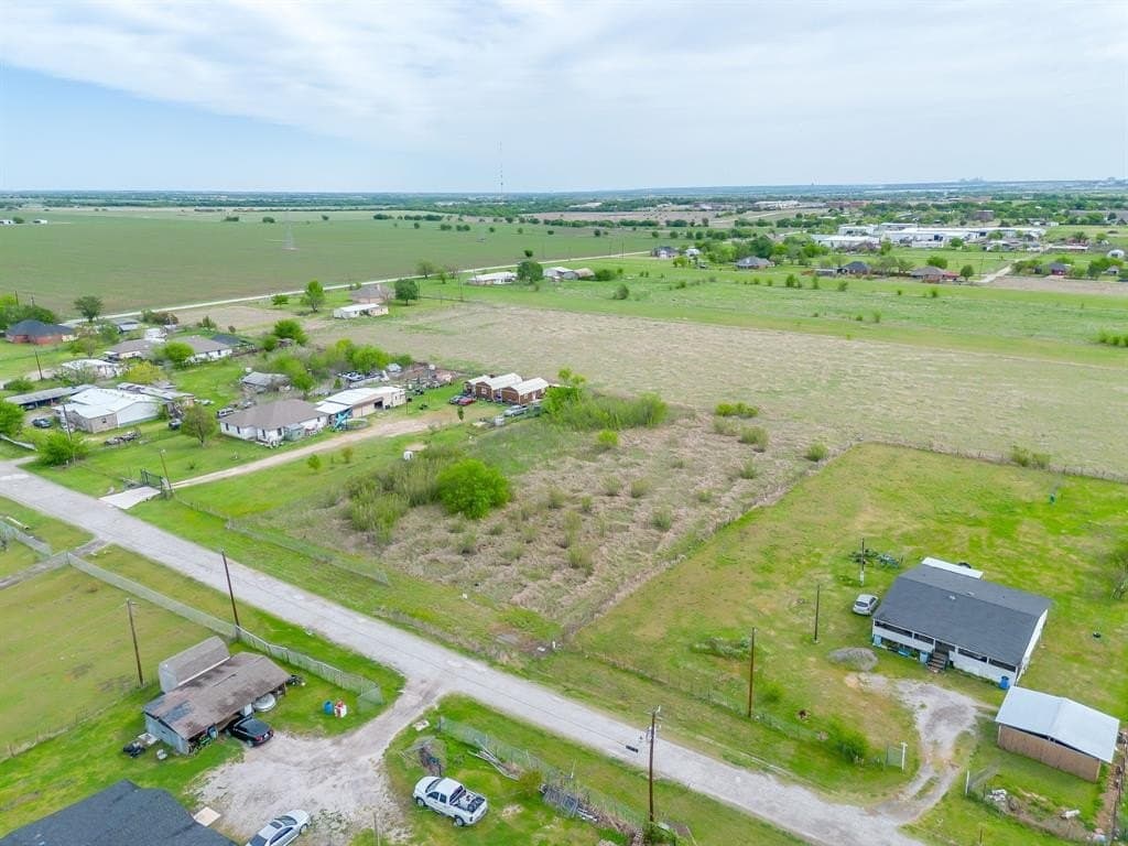 1.13 acres in Johnson County gallery image 3