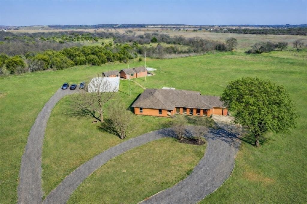 12.9 acres in Hill County