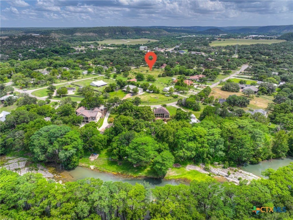 1.06 acres in Comal County - photo 17