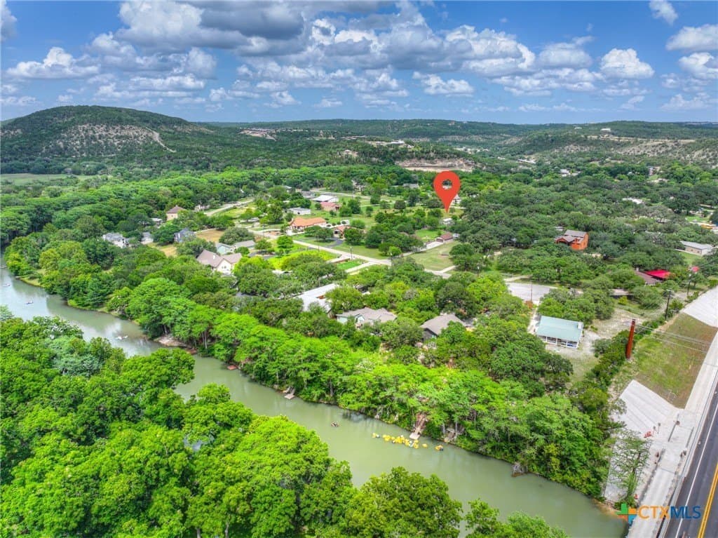 1.06 acres in Comal County - photo 13