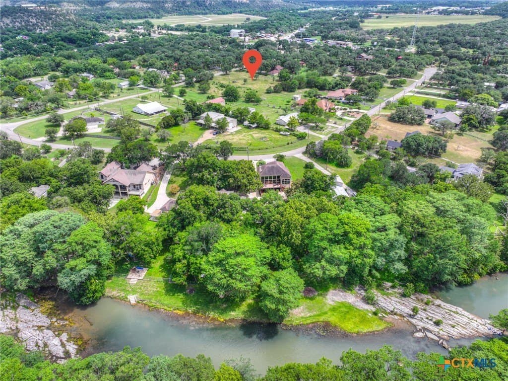 1.06 acres in Comal County - photo 18