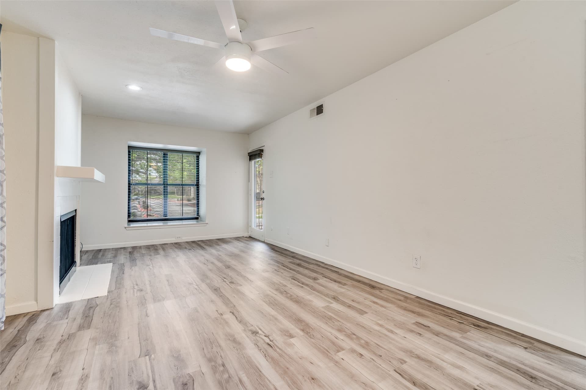 13.55 acres in Dallas County gallery image 4