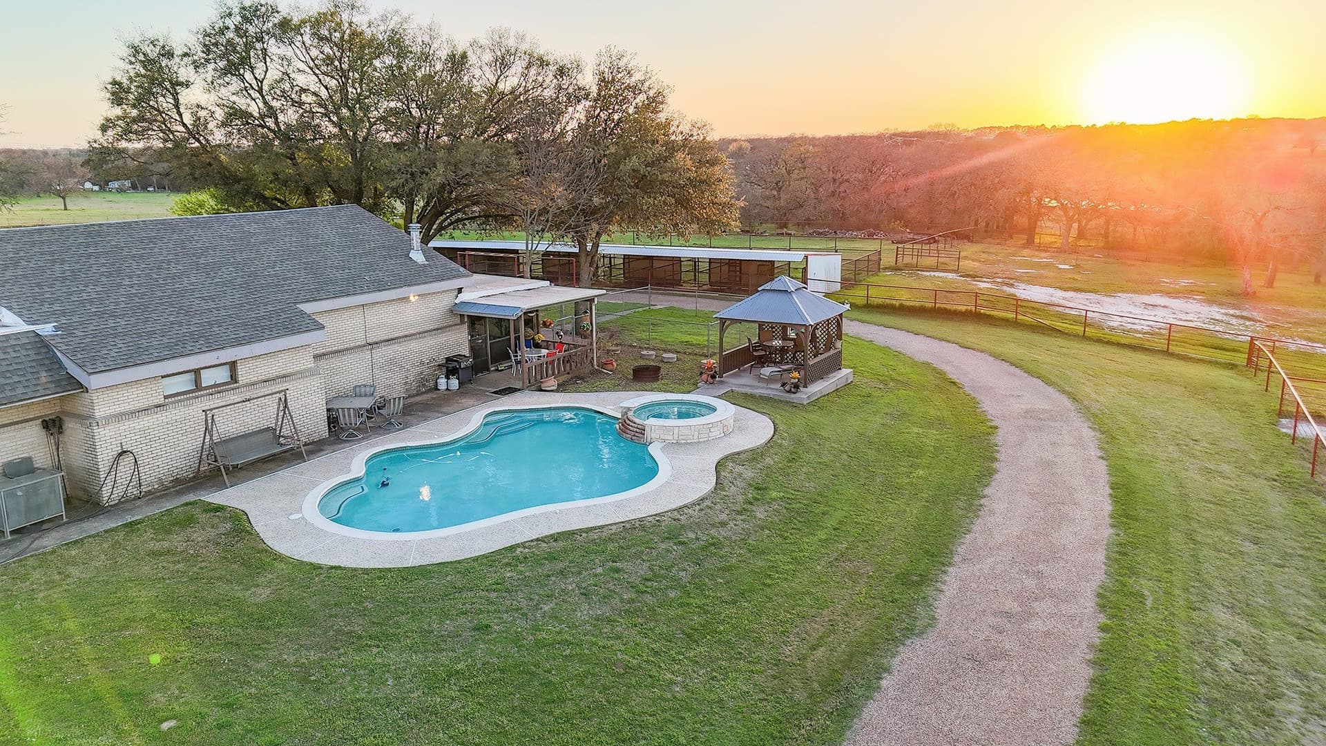 15.7 acres in Parker County - photo 4