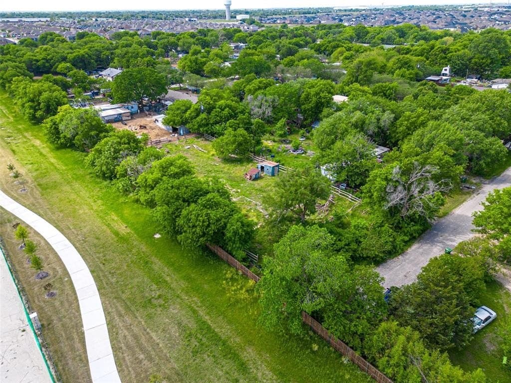 0.44 acres in Ellis County gallery image 2