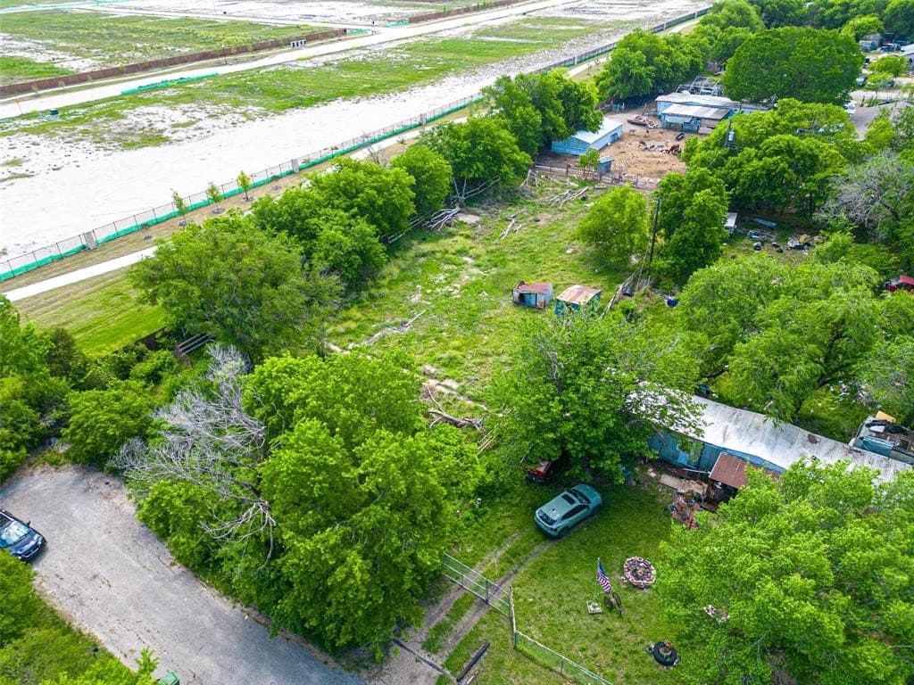 0.44 acres in Ellis County gallery image 4