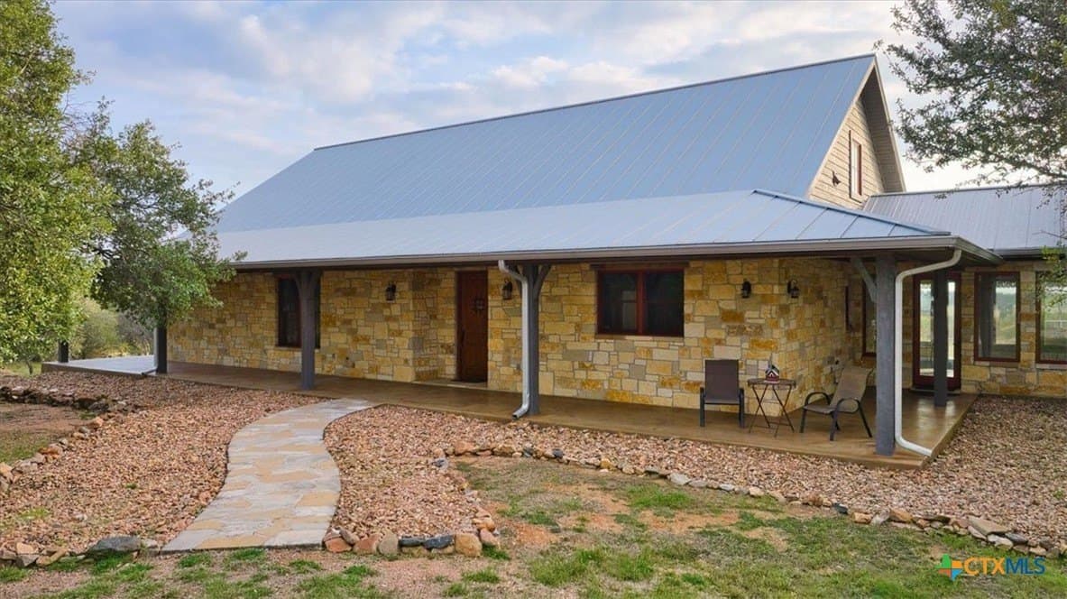 10 acres in Burnet County gallery image 4
